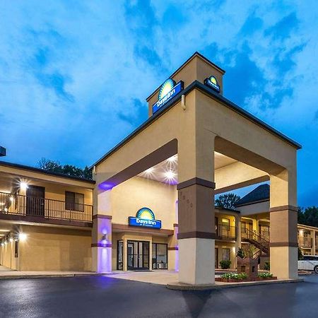 Day North Little Rock/ Maumell Hotel Exterior photo